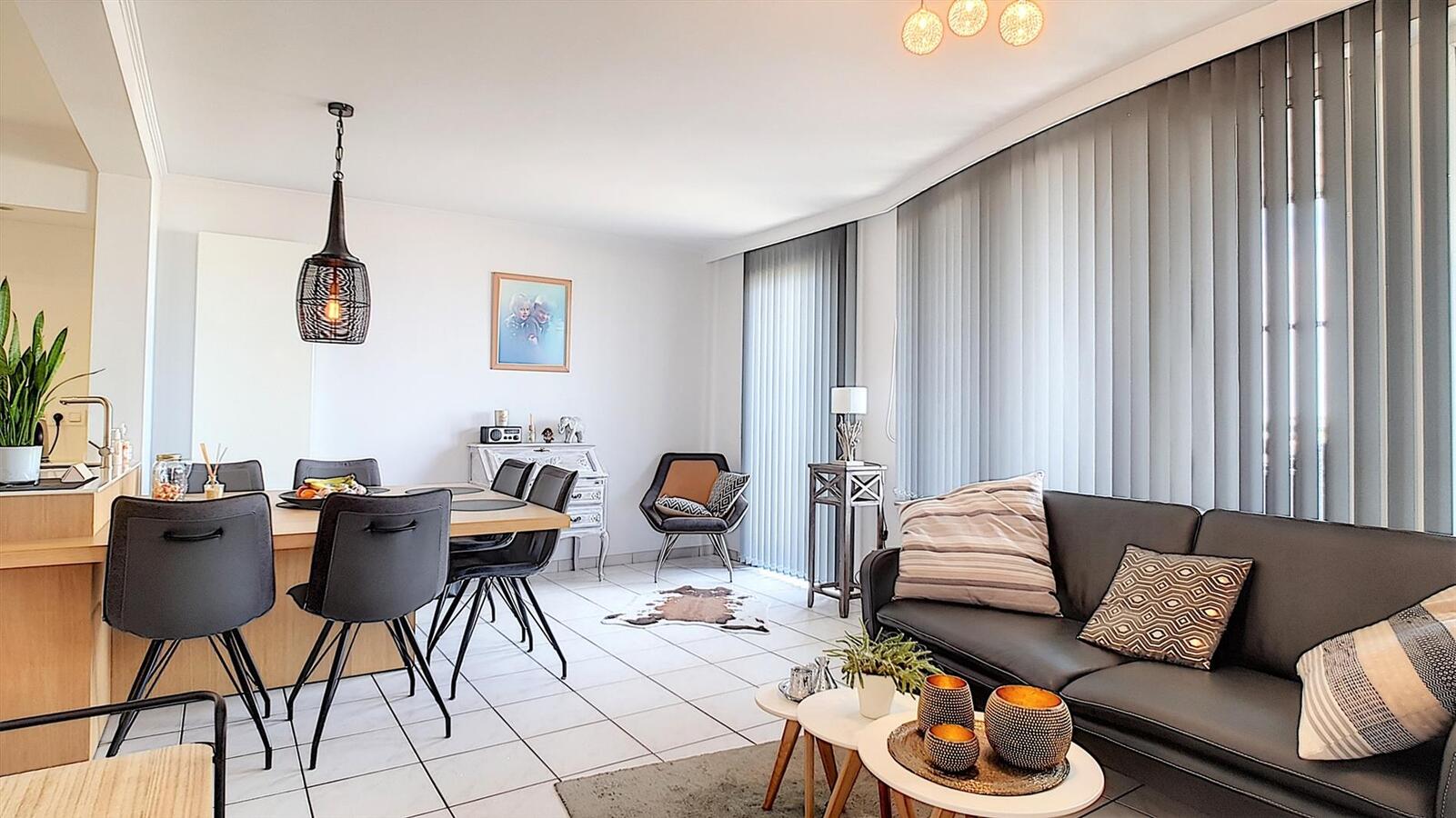 Knap woonappartement op de Zeedijk - Heist 