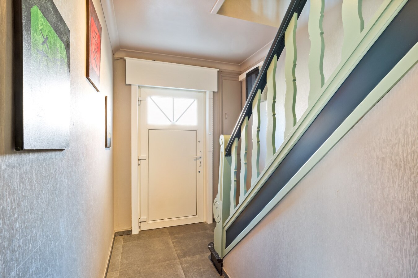 Centraal gelegen woning op uiterst ruim perceel van 1784 m² 