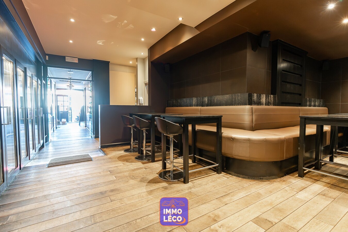 Immeuble de rapport avec commerce et habitation, à la Grand-Place ! 