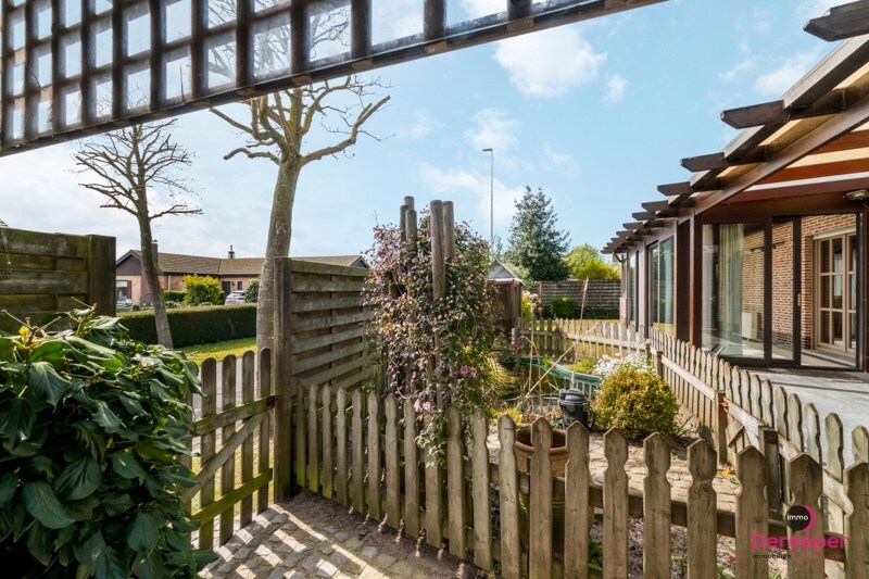 Charmante bungalow, gelegen op een ruim perceel van 626 m² 