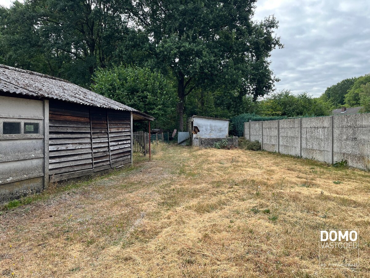 RUIME GELIJKVLOERSE WONING OP EEN PERCEEL VAN 12A 80CA MET 3 SLAAPKAMERS, EN GARAGE TE BOEKT (HEUSDEN-ZOLDER) 