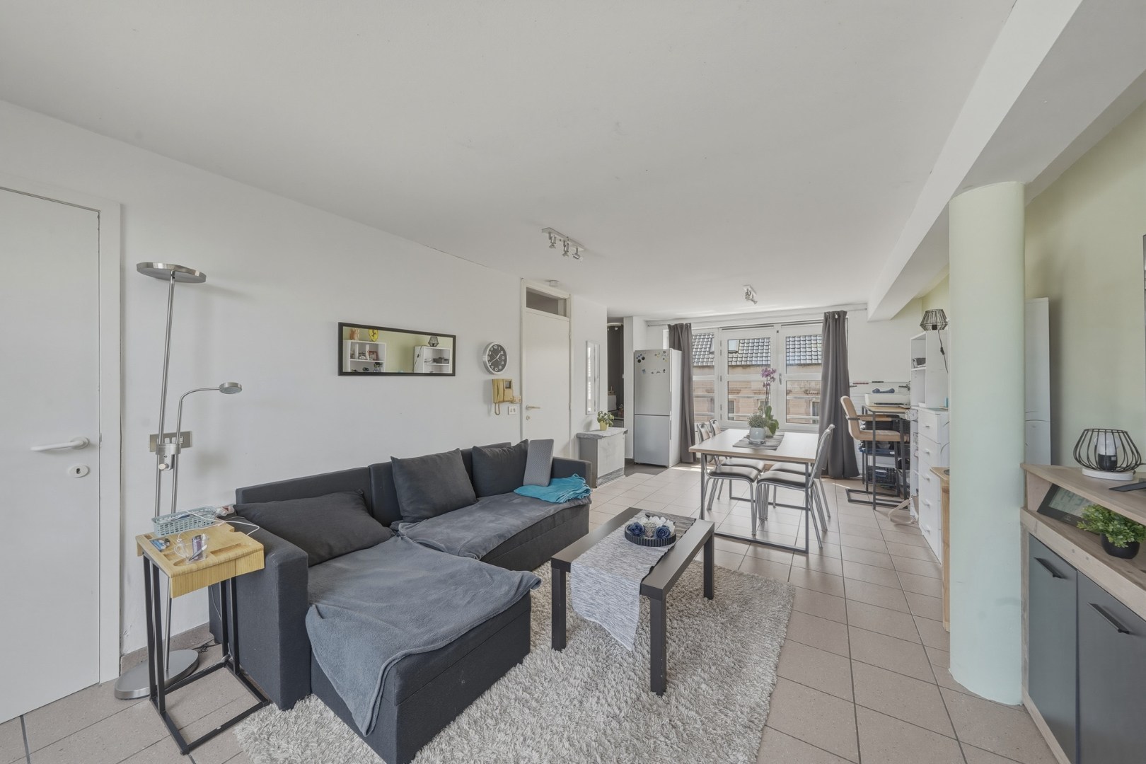 Verhuurd appartementsgebouw met 3 woonentiteiten 