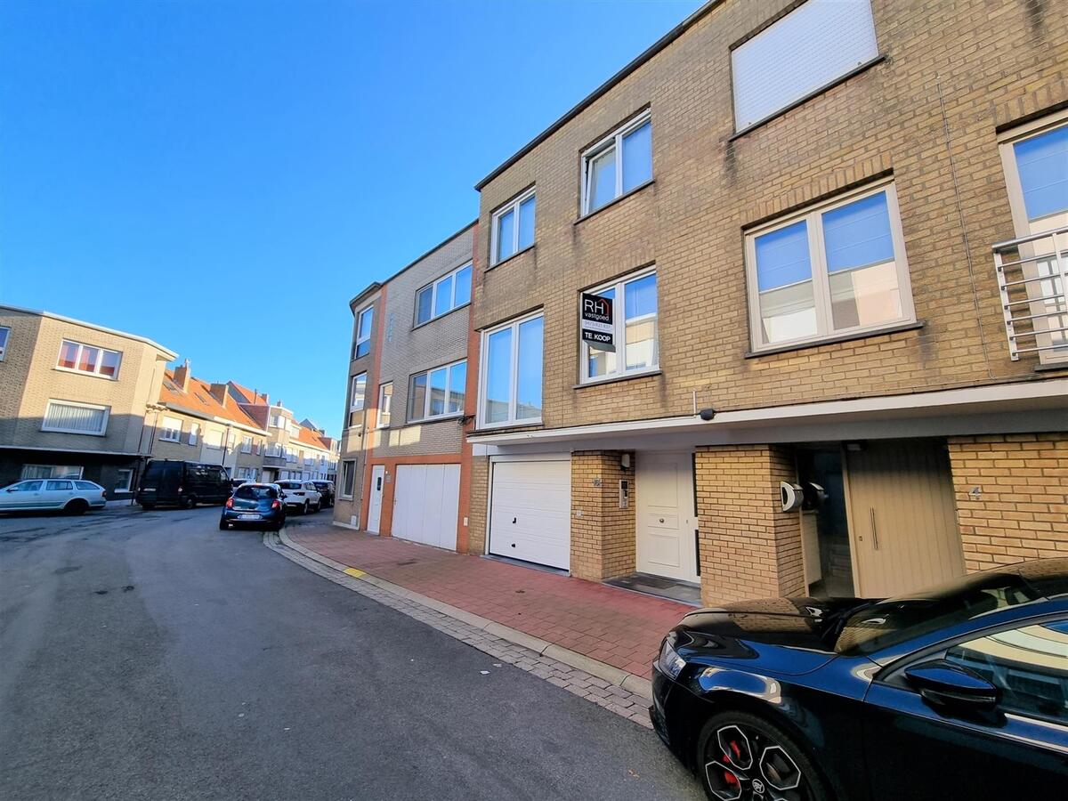 Goed gelegen, knappe bel-étagewoning met zongerichte tuin - Heist 