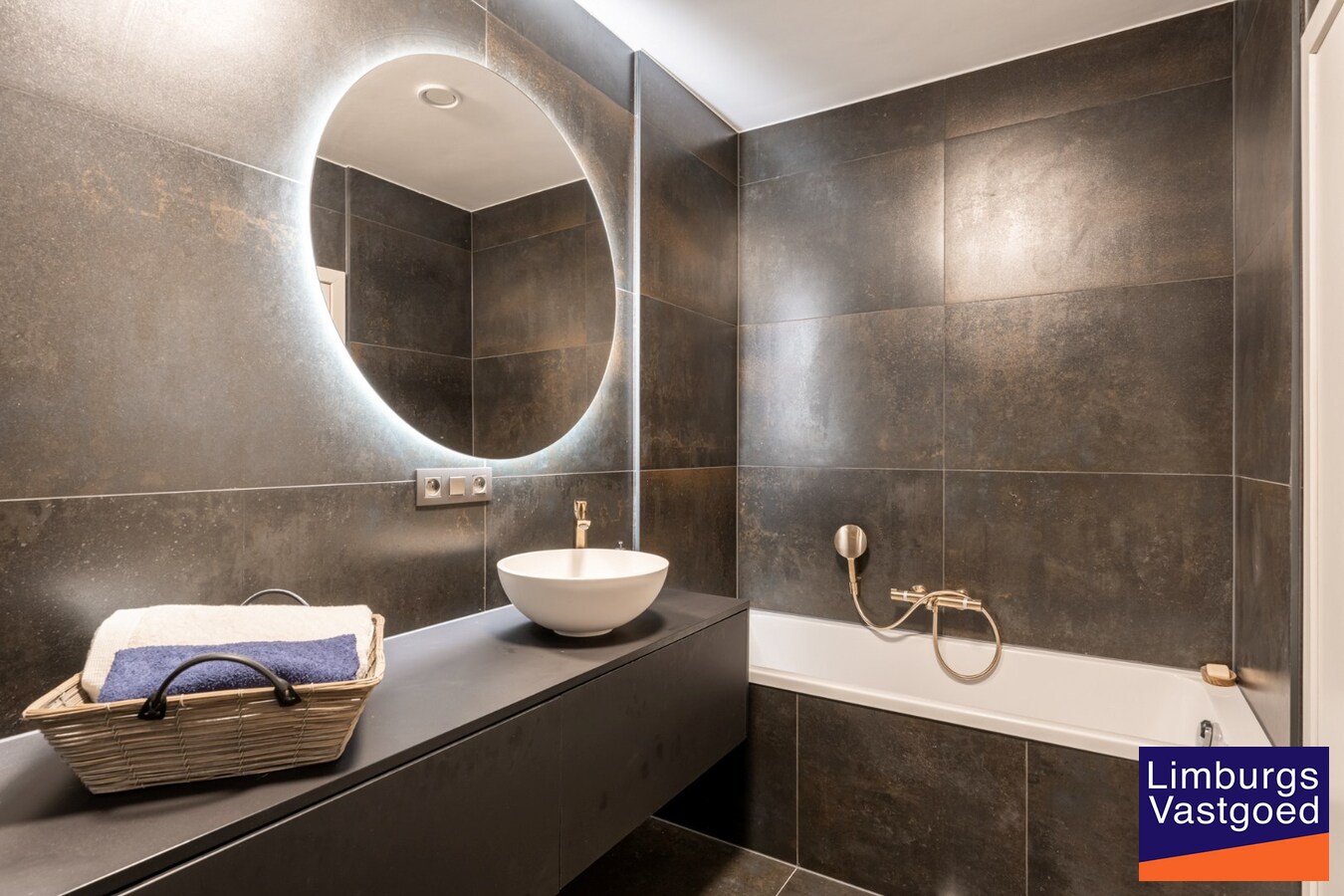 Energiezuinig 3 slpk penthouse, 122m² + terras, 2 parkings en berging 