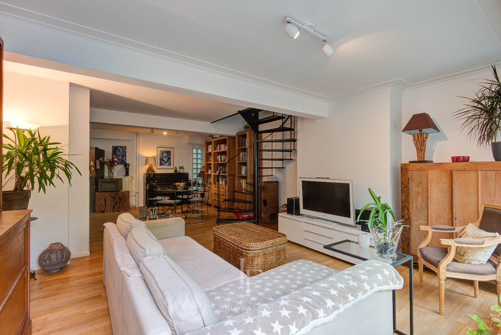 Duplex met 3 SLKS + terras te BERCHEM! 