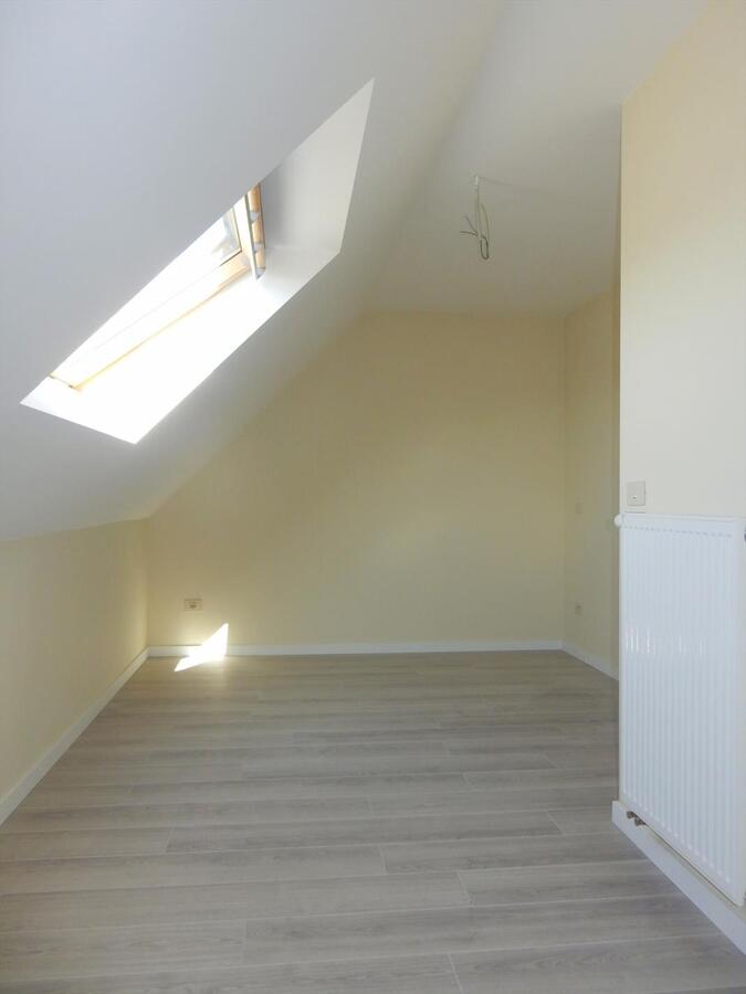 Mooie nieuwbouwwoning met 6 slaapkamers en garage 