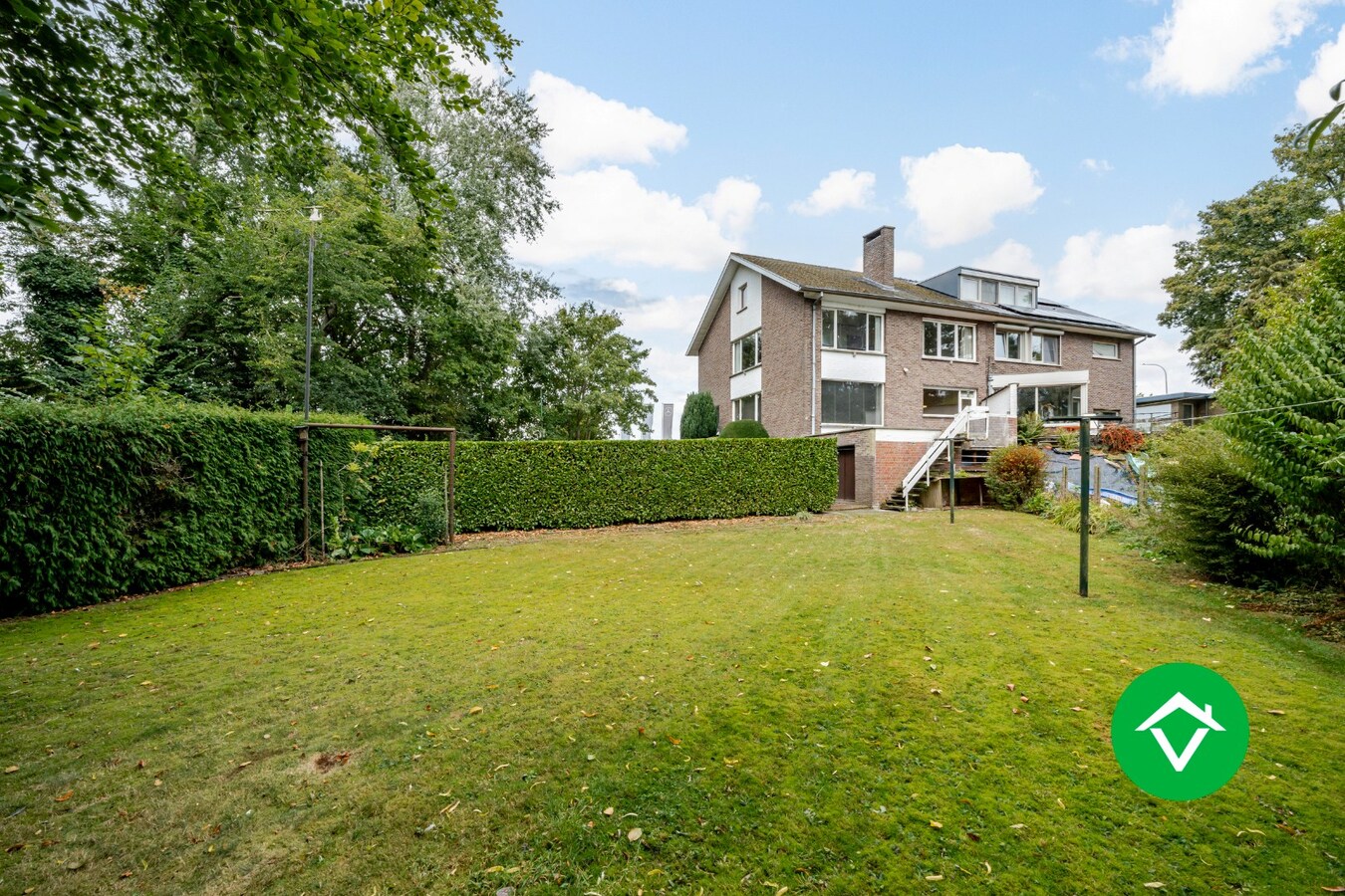 Te koop: Statige woning op goede ligging in Torhout 