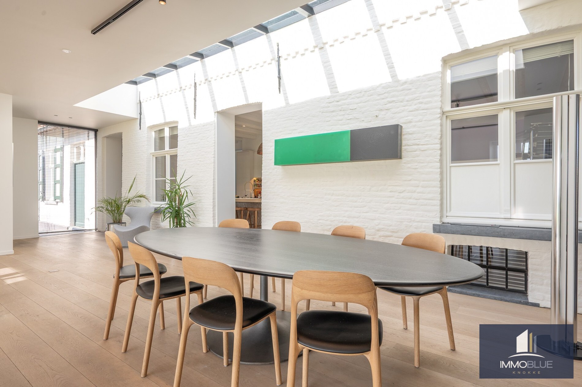 Uniek eigendom met adembenemende zichten gelegen op een perceel van ongeveer 3000 m². 