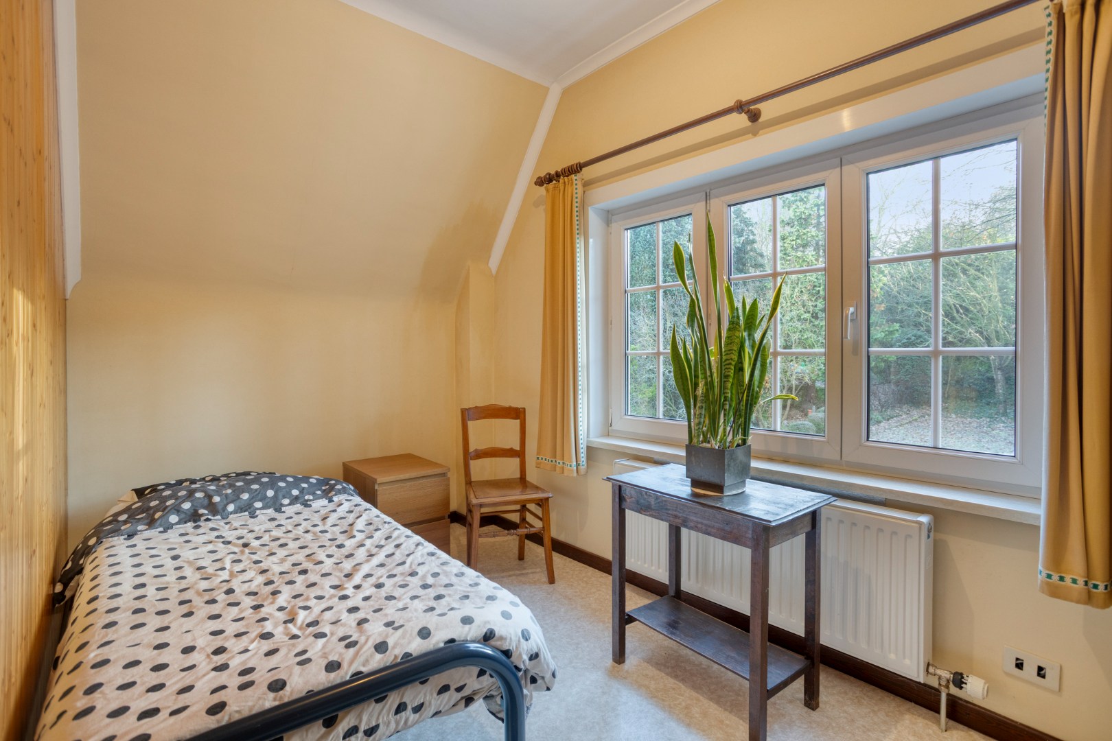 Charmante open bebouwing met 3 slaapkamers, tuin, terras en garage in Kessel-Lo! – EPC 562 kWh/m² - bewoonbare opp. 154 m² 