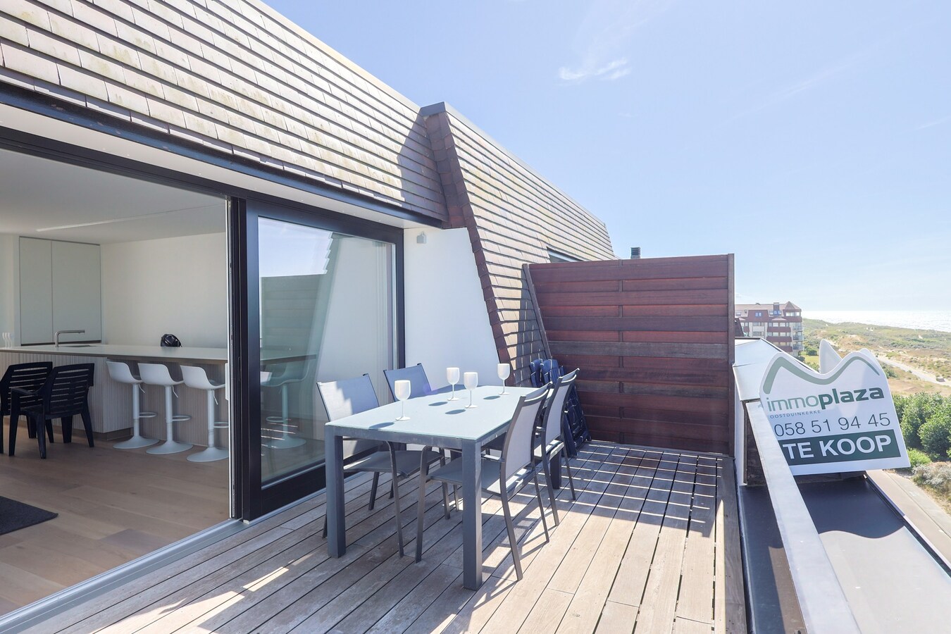 Penthouse avec une magnifique vue sur la mer et deux chambres 