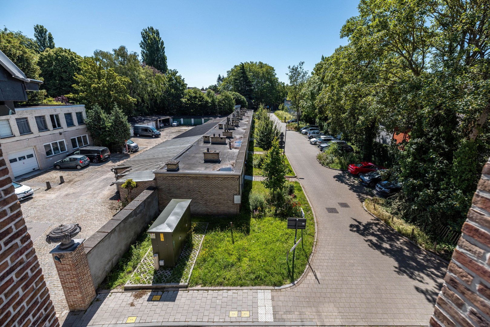 Studio op de bovenste verdieping nabij het Azaleapark te Sint-Amandsberg 