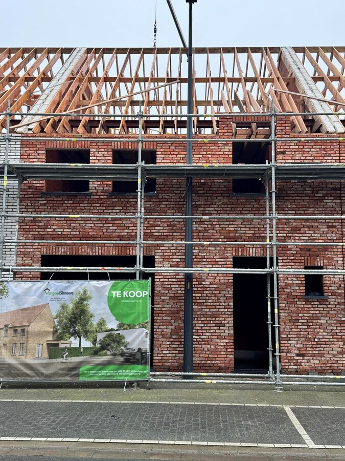 Nieuwbouwwoning met 3 slaapkamers en garage en tuin te Koekelare 