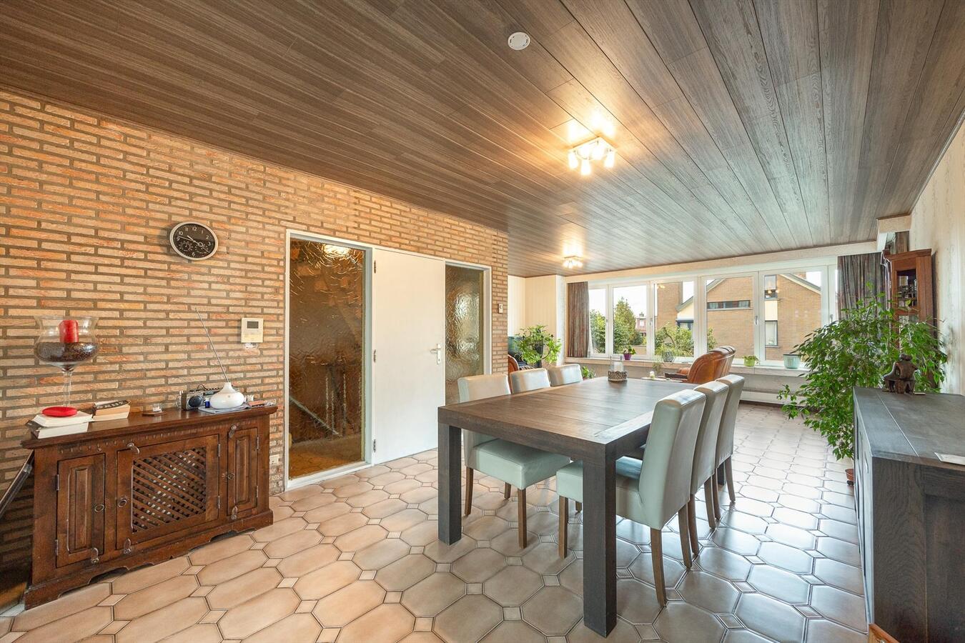 Ruime HOB met garage op een rustige locatie te Schelle! 