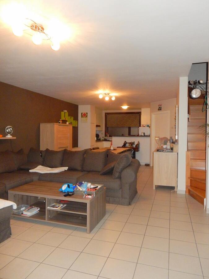 Gezellige rijwoning met dubbele garage 