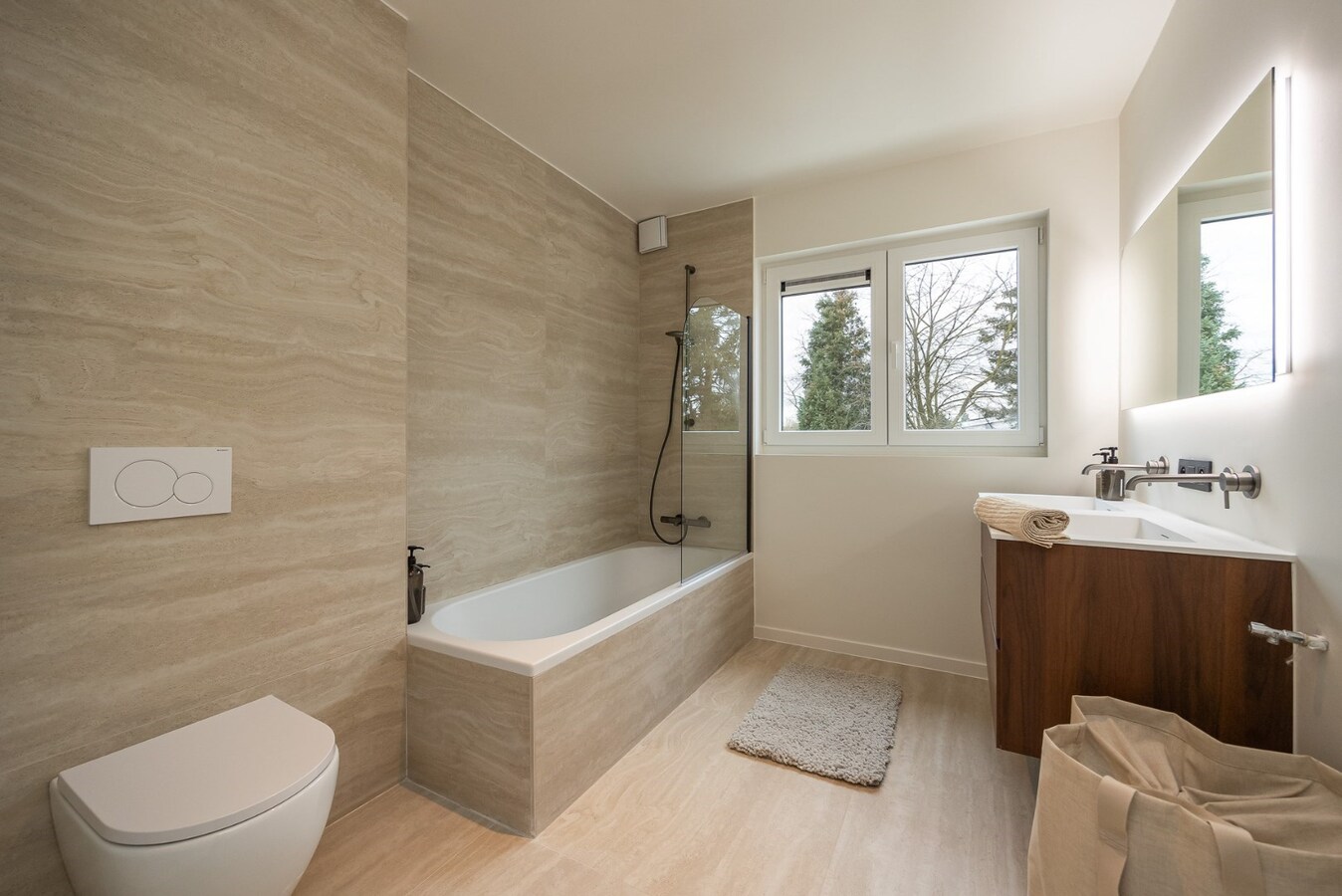 Volledig gerenoveerde HOB op een toplocatie te Kapellen! 