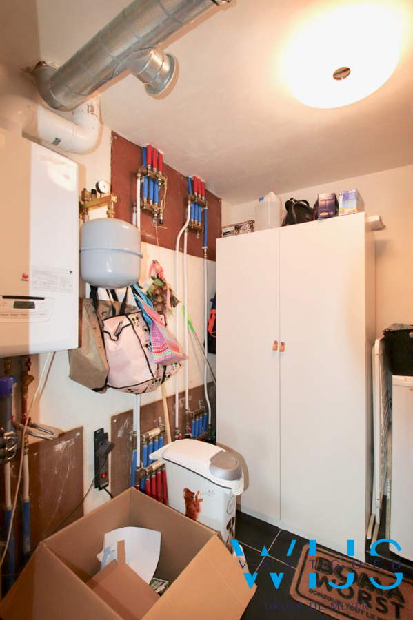 Recent instapklaar woonhuis in het centrum van Assenede ! 