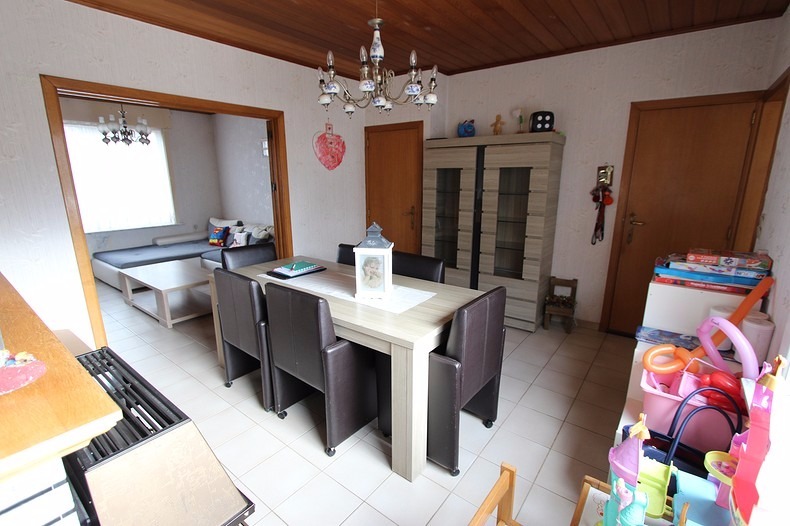 Woning met 3 slaapkamers en garage te Koekelare 