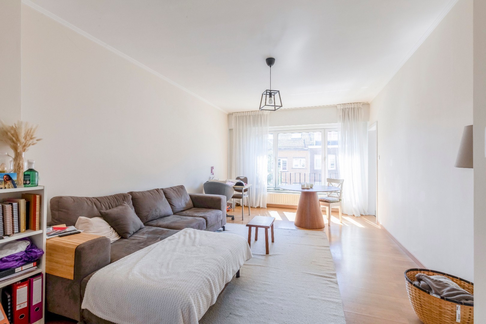 Instapklaar appartement met 2 slaapkamers en terras 