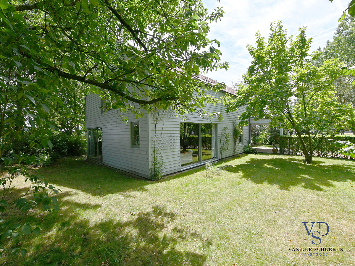 Exceptioneel gelegen eigendom te Baaigem. 