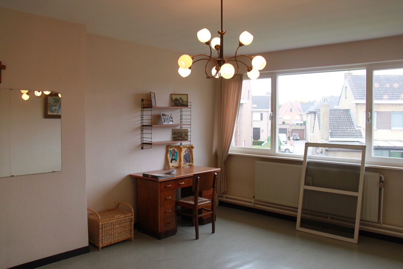 Op te frissen halfopen woning 