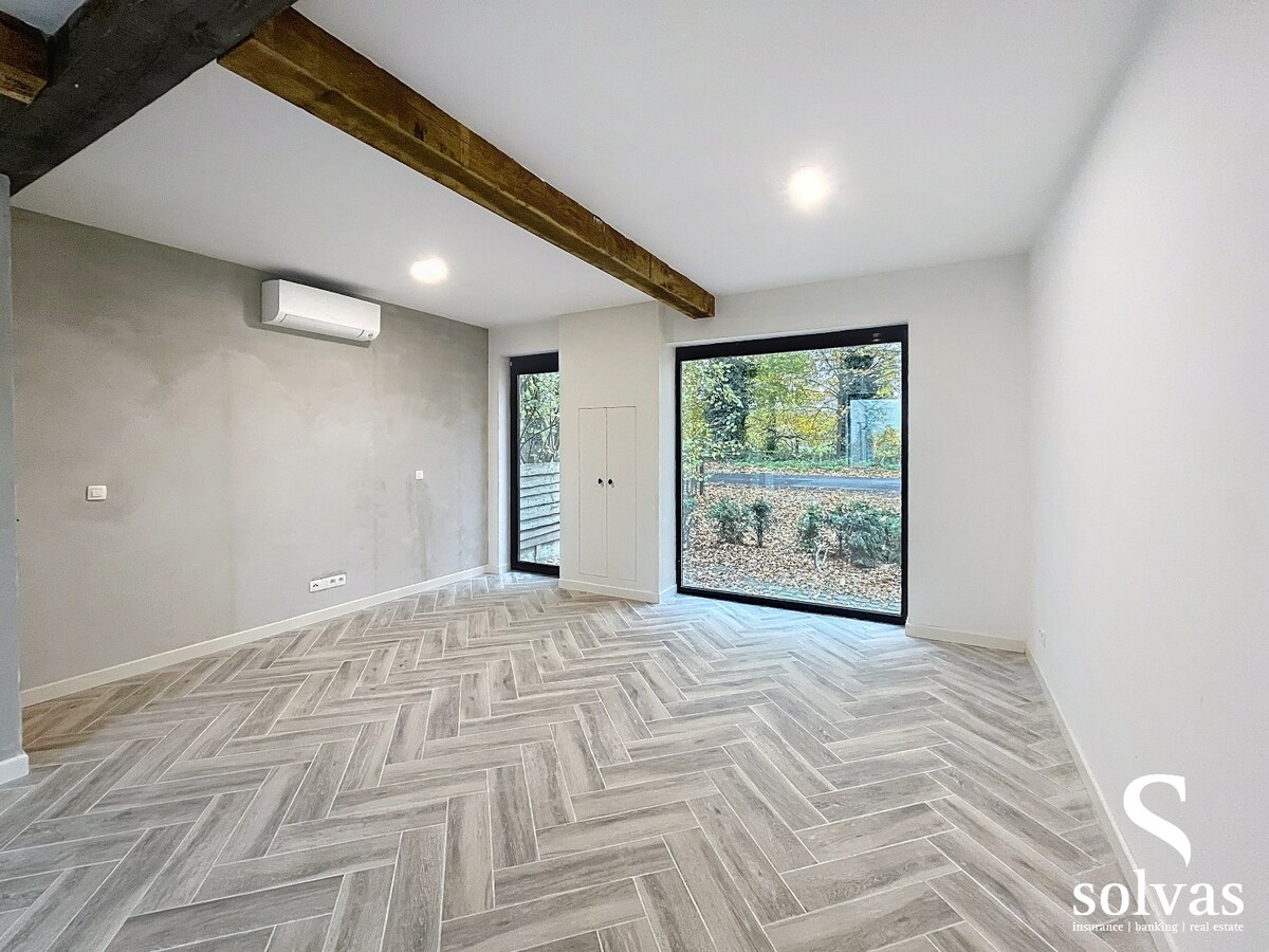Top gerenoveerde woning met 3 slaapkamers, ruime tuin in prachtige natuur te Aalter EN uiterst energiezuinig. 