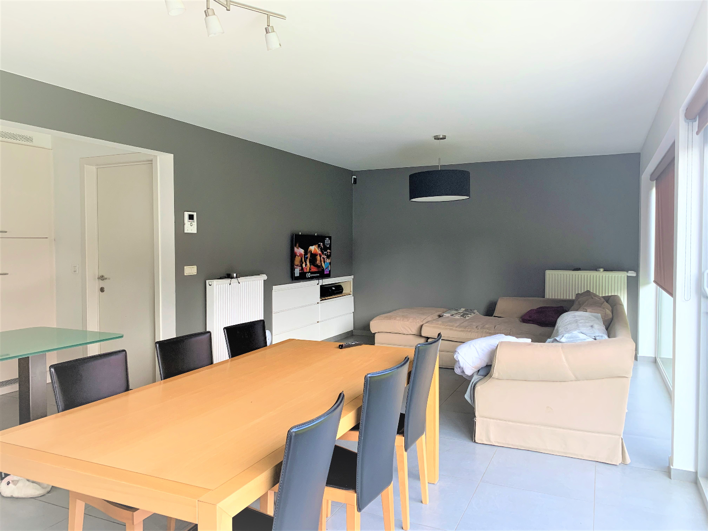 Halfopen woning met 3 slaapkamers &amp; zuidgerichte tuin 