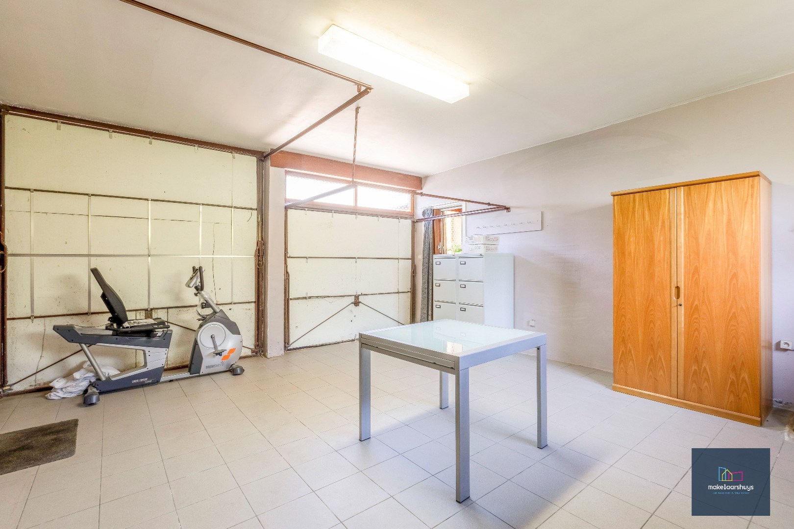 Rustig gelegen ruime bungalow met dubbele garage in Drongen 