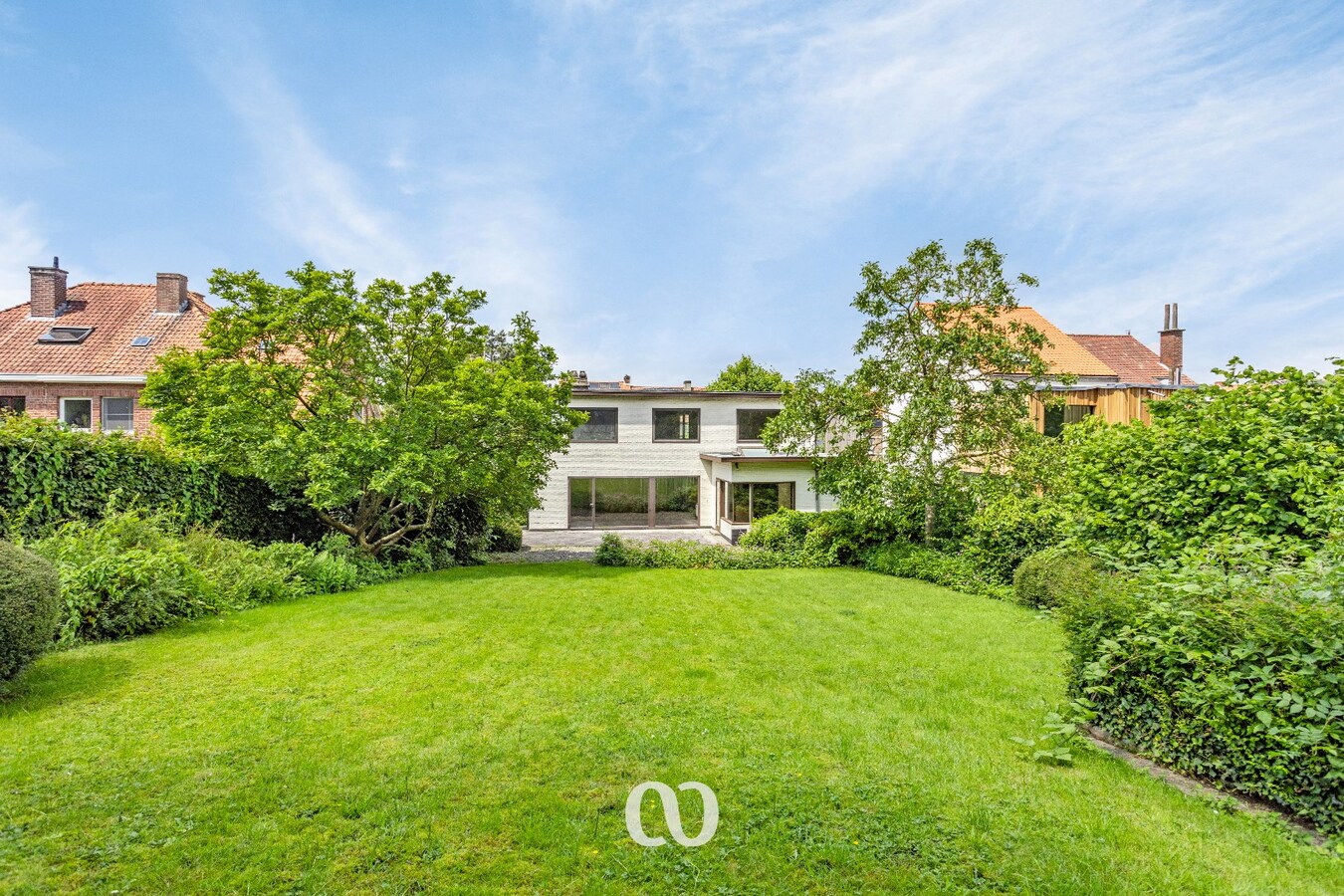 Modernistische villa nabij centrum Oudenaarde 