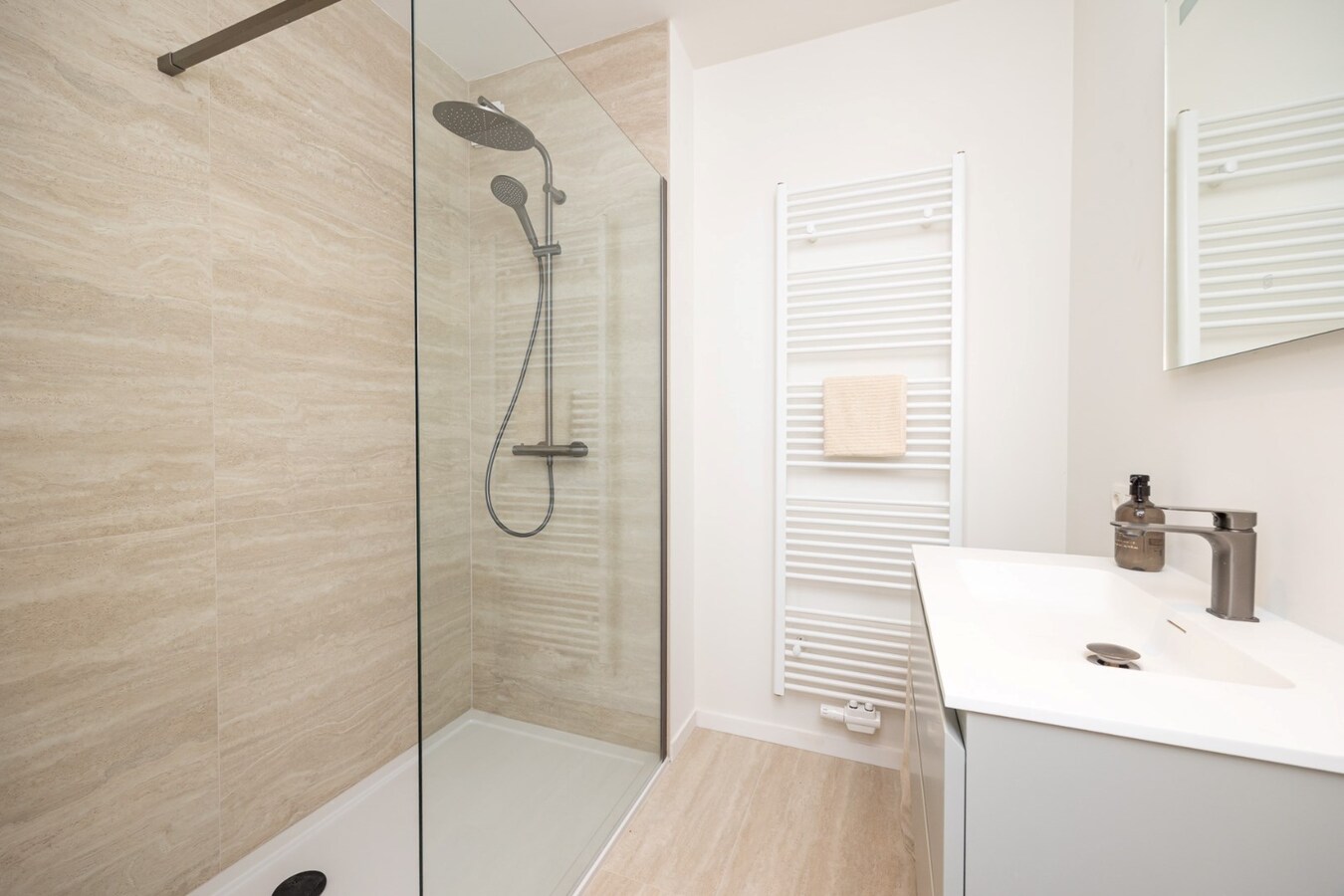 Gerenoveerd energiezuinig appt  met 2 slpk te Kontich! 