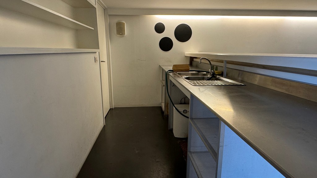 Multifunctionele ruimtes te huur vlakbij R4 en E40 in Drongen