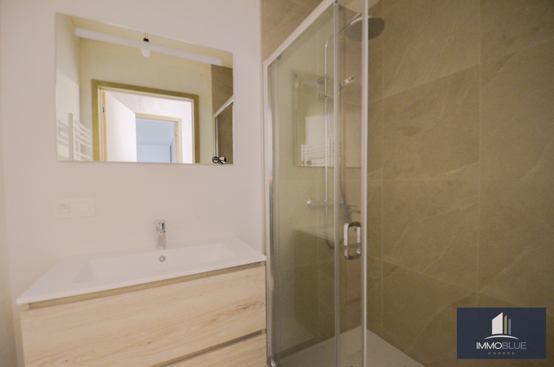 Nieuwbouw BEN-woning(bijna energie neutrale woning) in een autovrije, groene omgeving. 