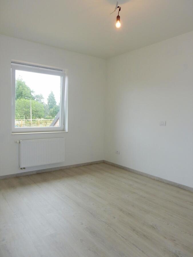 Mooie nieuwbouwwoning met 4 slaapkamers en garage 