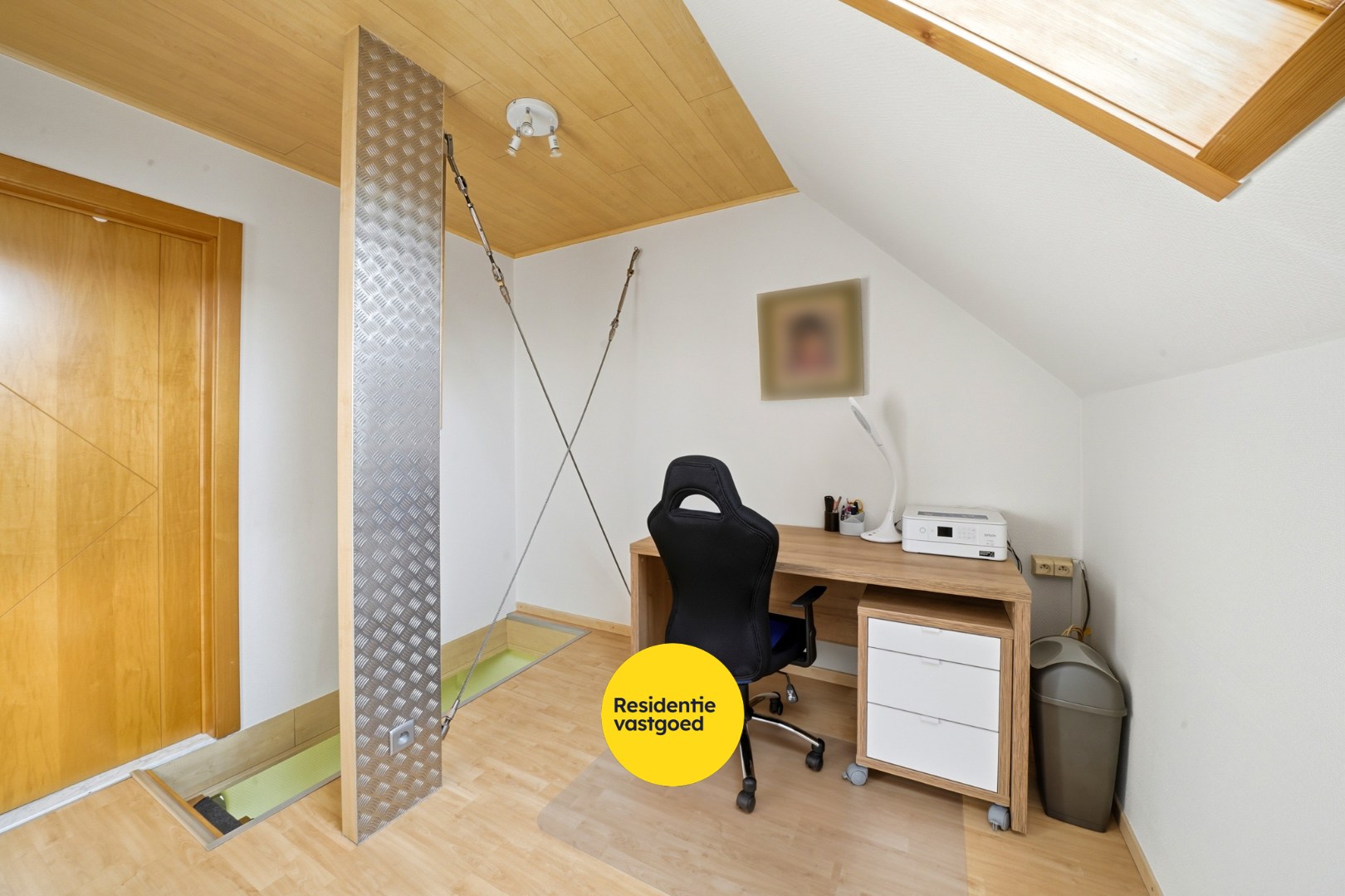 Instapklare bel-étagewoning met dubbele garage te Stene 