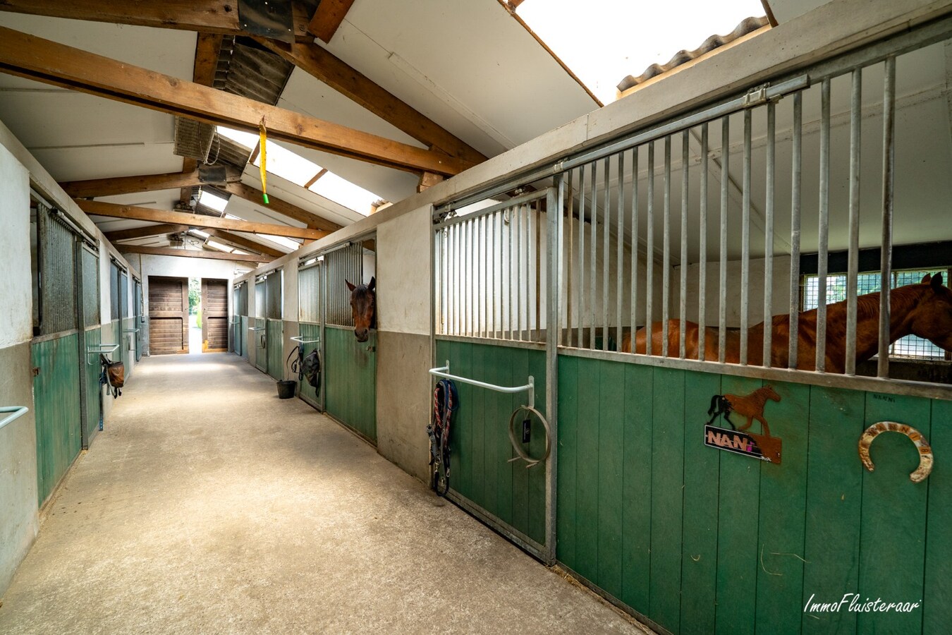 Prachtige langgevelhoeve met charmante schuur en paardenfaciliteiten op ca. 1,8 ha te Ravels. (BEZOEKDAG OP 08/08 VAN 10U TOT 14U) 