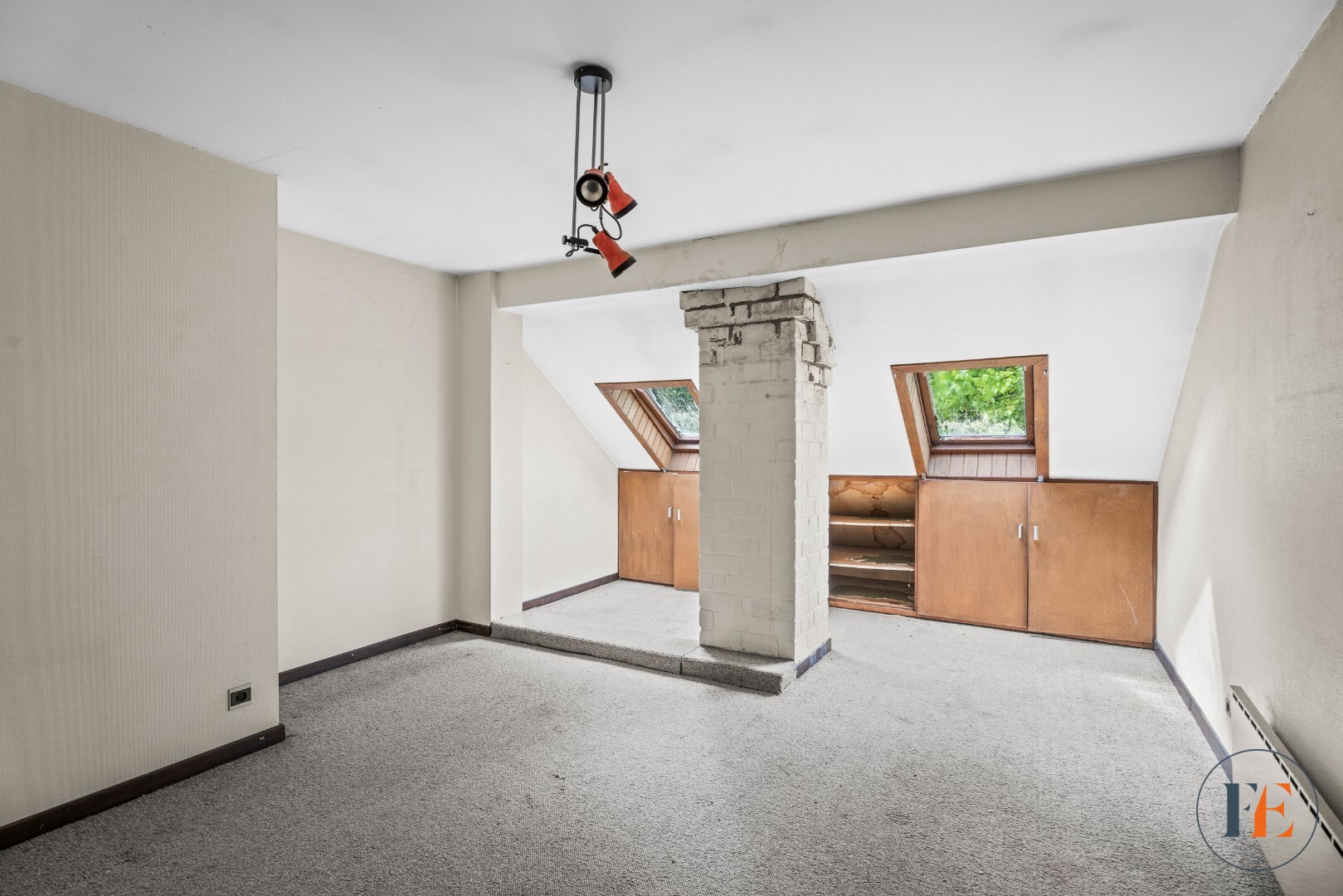 Exclusieve te renoveren HOB te Baarle-Drongen op een perceel van ca.2.000m2 met richtprijs 