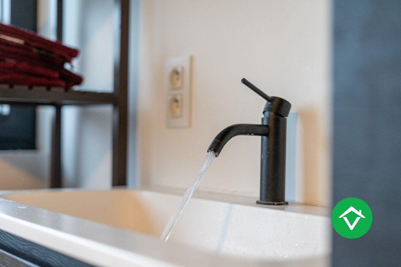 Instapklare gezinswoning met 3 slaapkamers en open veldzicht in Koekelare 