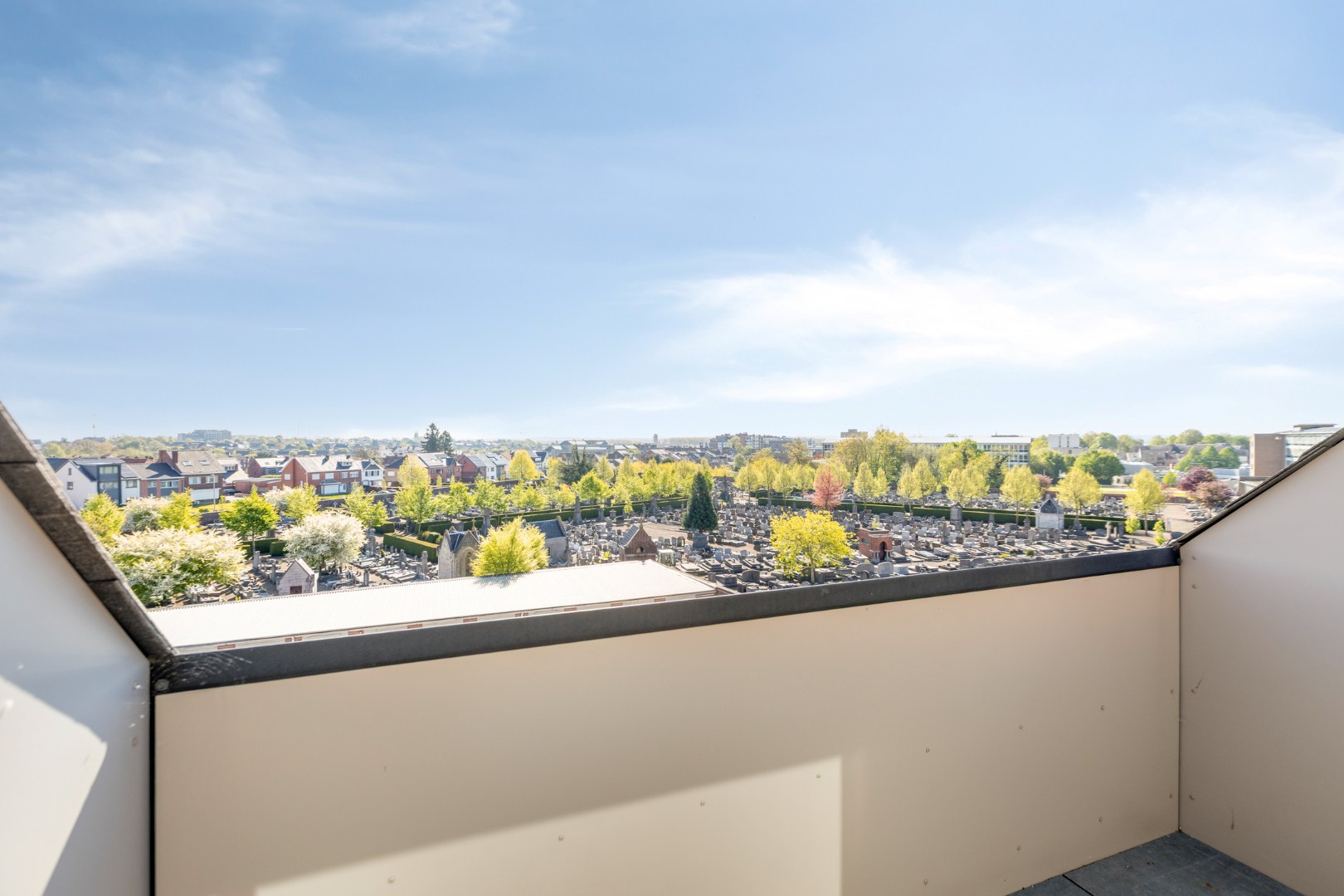 zicht van op het dakterras