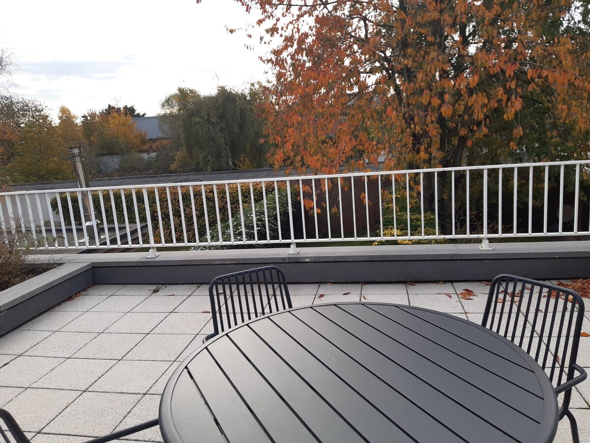 Aangenaam 1-slp-appartement met ruim terras. 