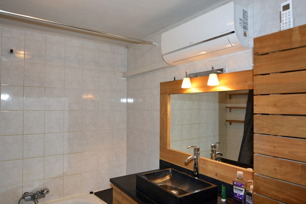 Energiezuinig appartement met 2 slpks, terras en inpandige garage. 