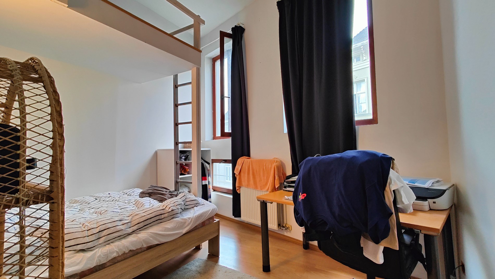 Ruim duplex appartement met terras te Gent 