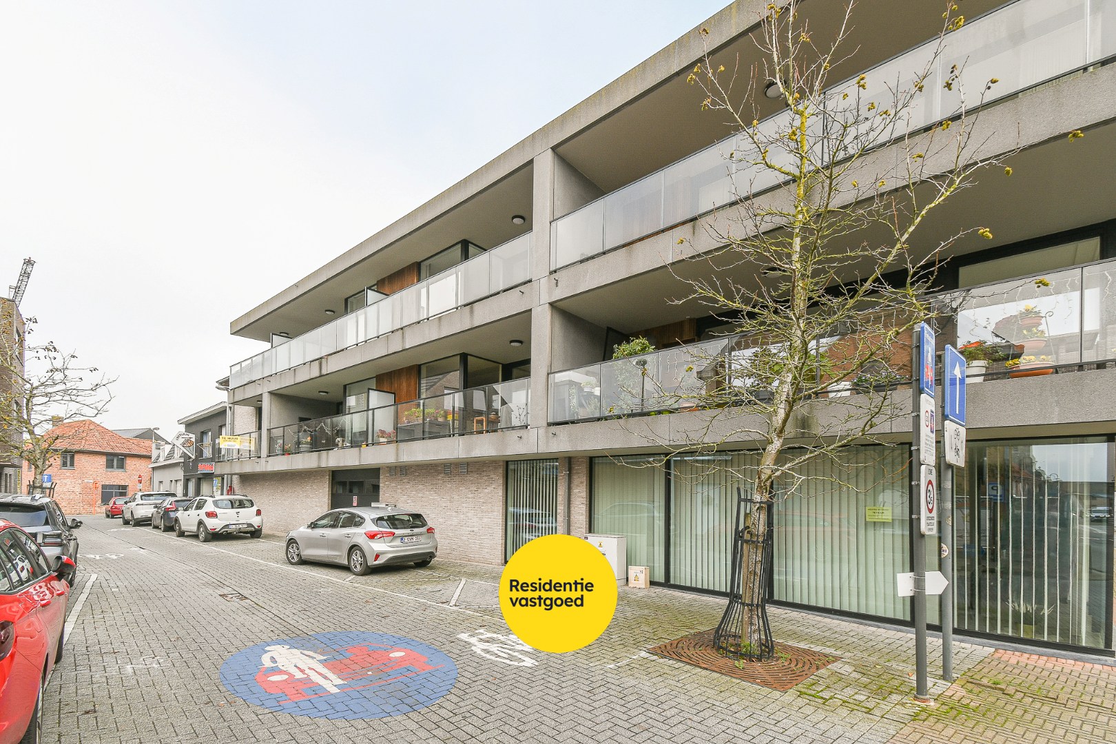 Prachtige assistentiewoning in hartje Aartrijke 