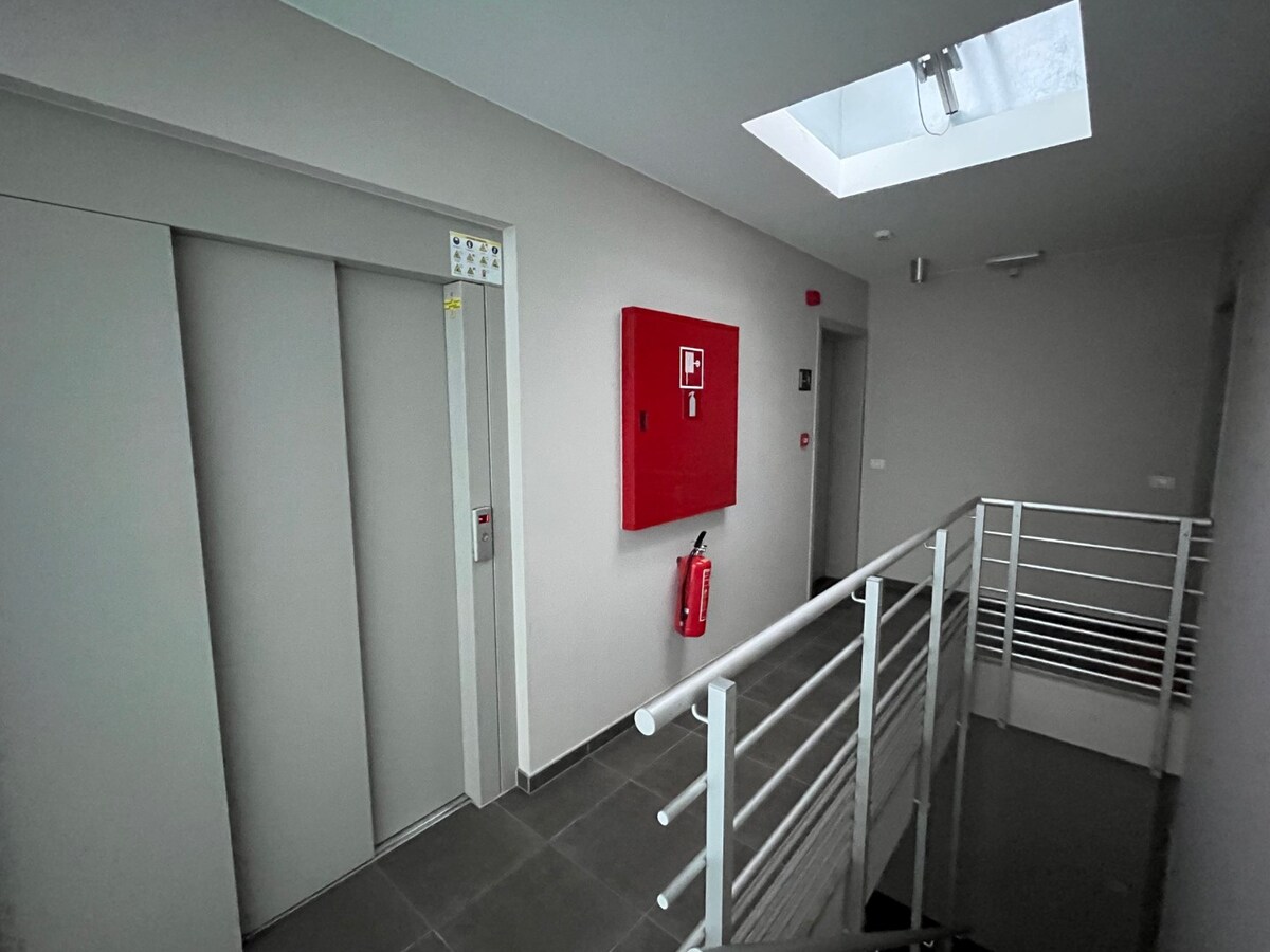 Bijzonder ruim 2-slpk-luxeappartement in centrum De Pinte 