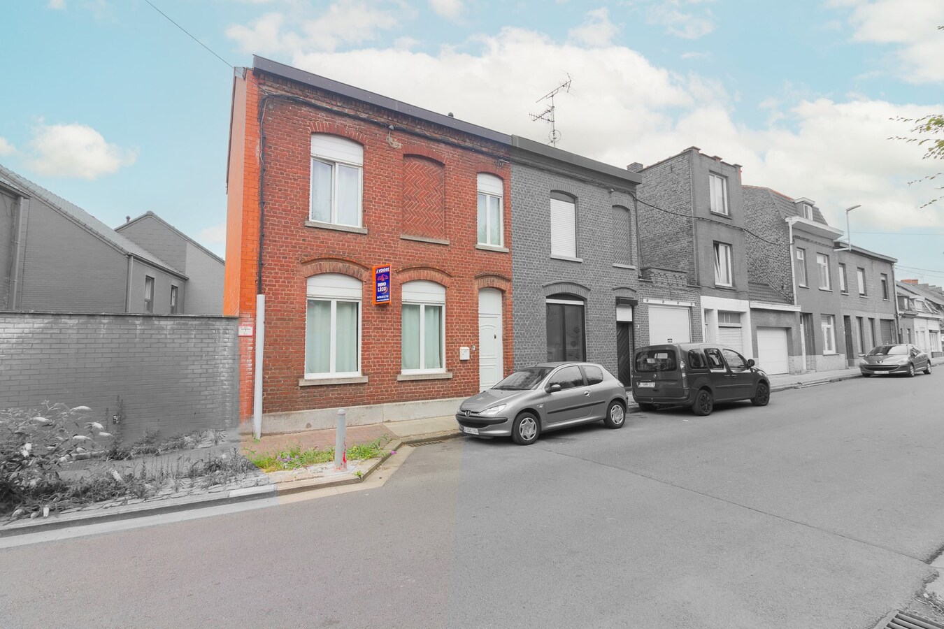 Maison rénovée avec 3 chambres et cour 