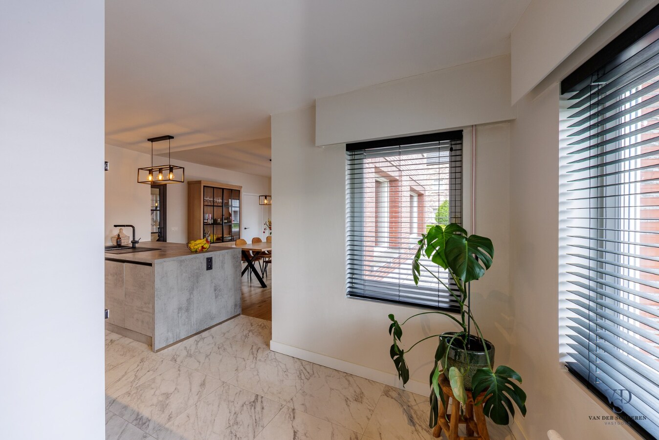 Stijlvol gerenoveerde woning. 