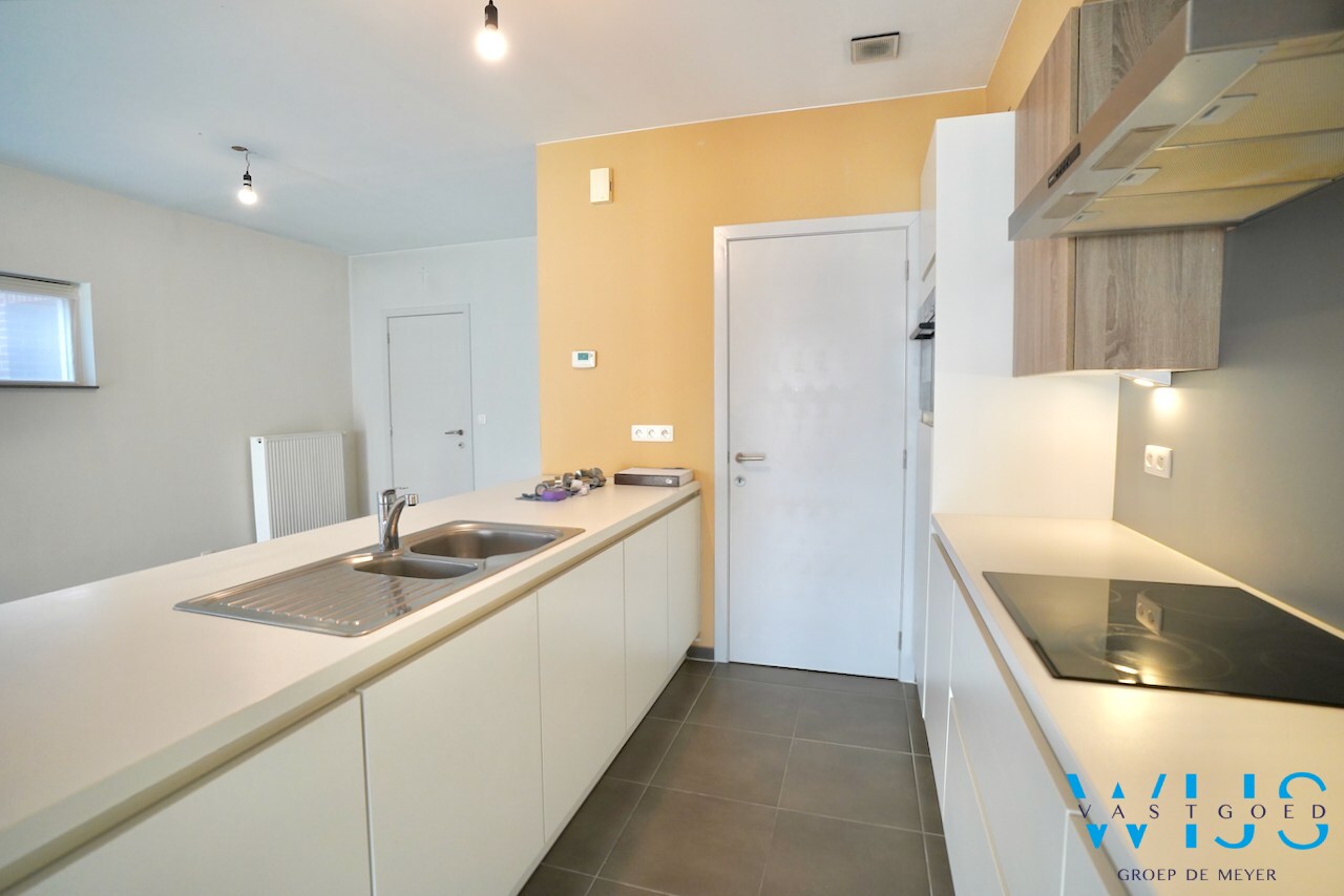 Gelijkvloersappartement met tuin en staanplaats te Ertvelde ! 