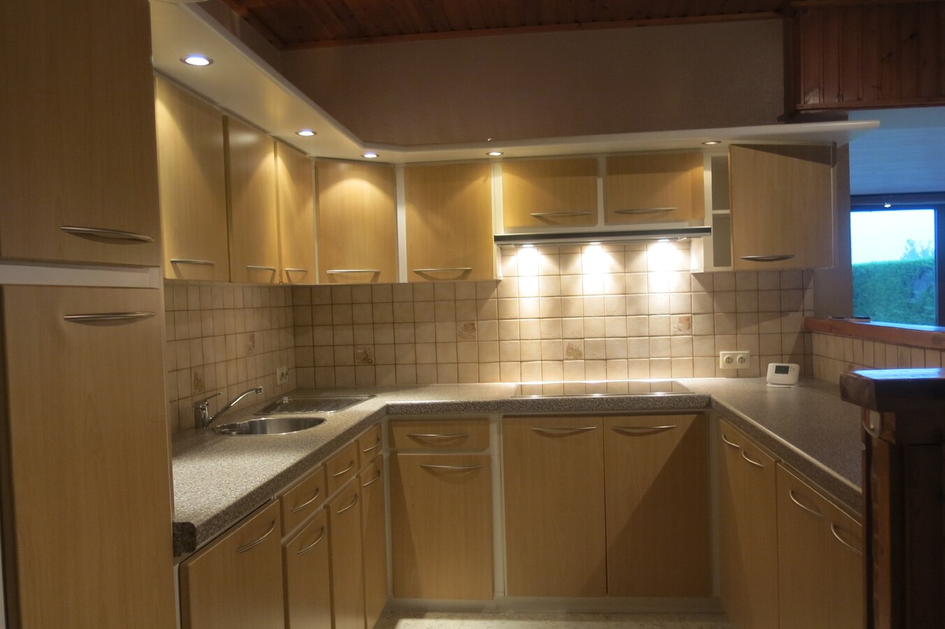 Goed onderhouden woning met 4 grote slaapkamers 