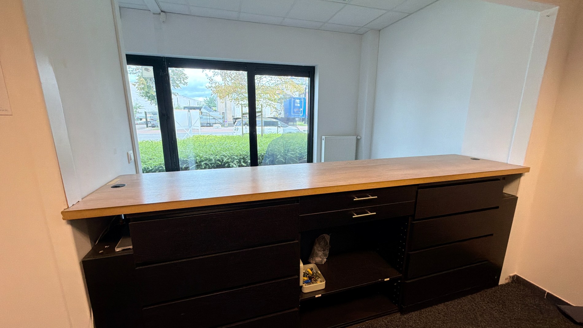 Bedrijfsunits met magazijn en kantoor te huur in Mechelen-Noord