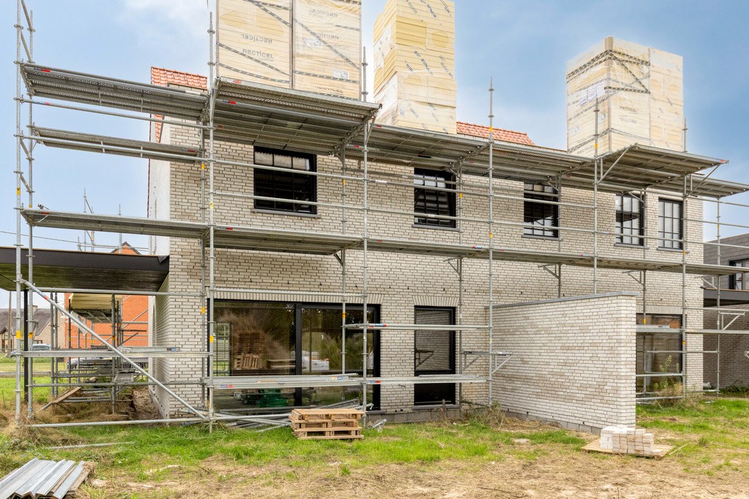 Ruime nieuwbouwwoning met 3-4 slpk. op een rustige ligging in Balen 