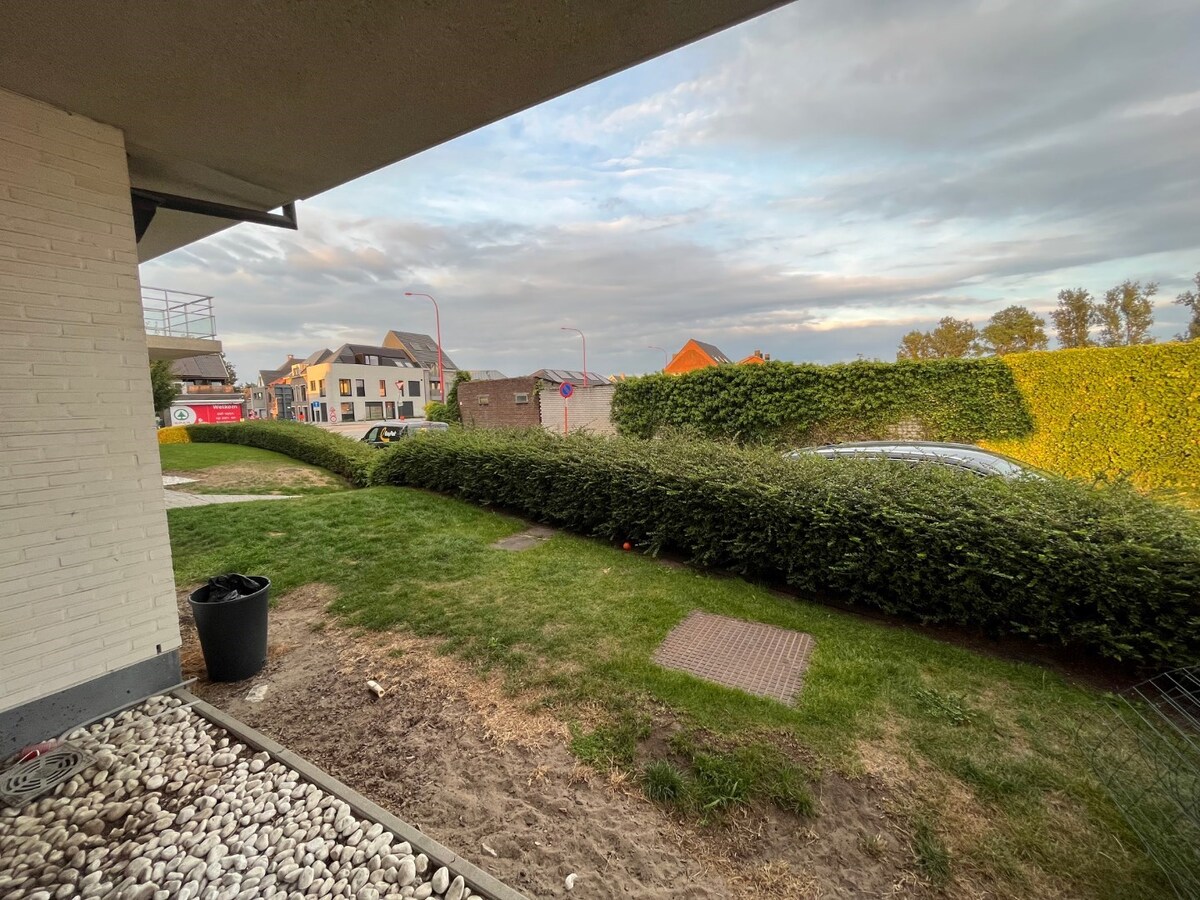Gelijkvloers 1-slpk-appartement met terras 