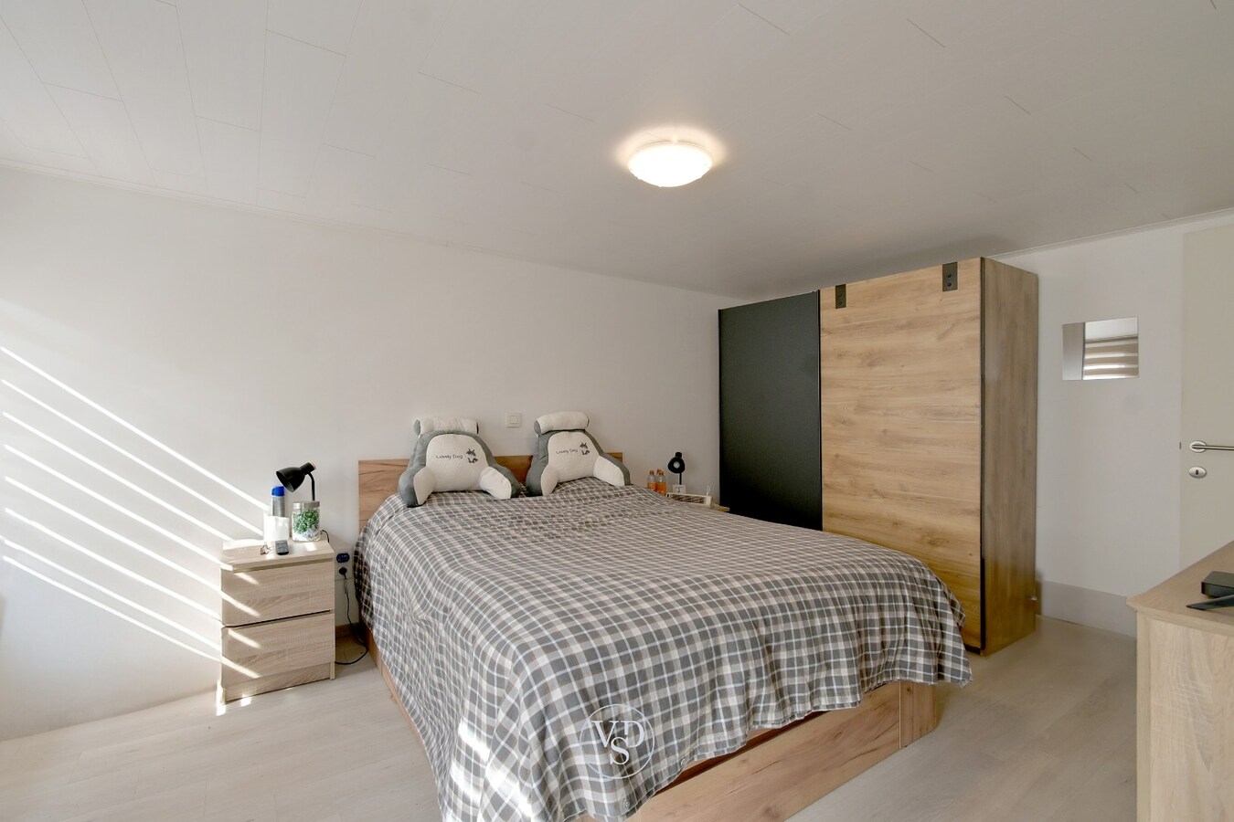 Gerenoveerde rijwoning, nabij centrum Oudenaarde 